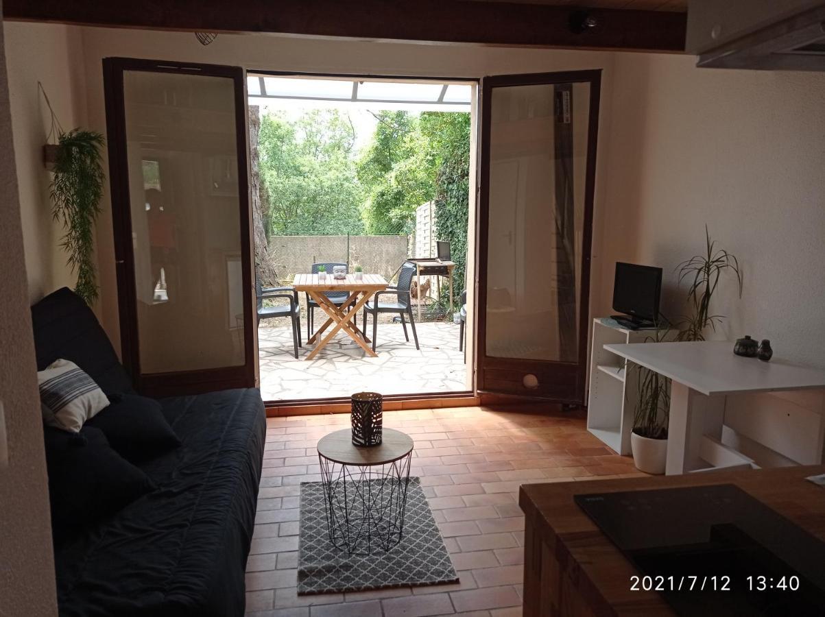 Maisonnette En Residence Avec Piscine Et Tennis Saint-Vallier-de-Thiey Exterior photo